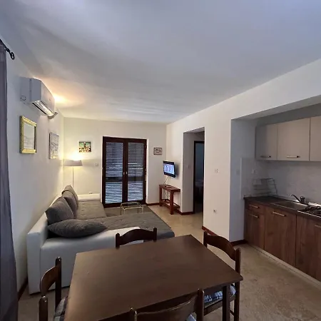 Apartments Mestrovic, Klimno, Soline Bay, Island Krk Exterior photo