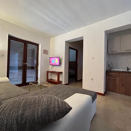 Apartments Mestrovic, Klimno, Soline Bay, Island Krk Exterior photo