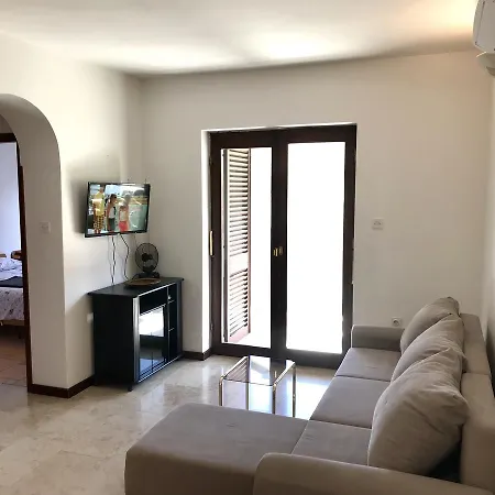 Apartments Mestrovic, Klimno, Soline Bay, Island Krk Exterior photo